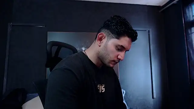 Snapshot of RichardMilleer chatting on 03.20.26 RichardMilleer online show from 03.20.26