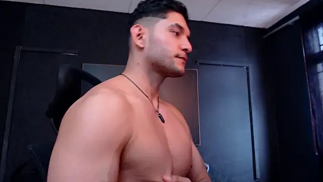 Snapshot of RichardMilleer chatting on 03.27.26 RichardMilleer online show from 03.27.26
