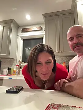 Snapshot of 3totangox chatting on 12.19.25 3totangox online show from 12.19.25