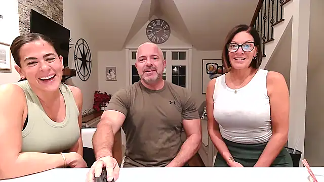 Snapshot of 3totangox chatting on 01.08.26 3totangox online show from 01.08.26