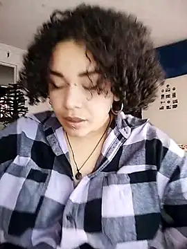 Julie wallace online show from 11.26.25