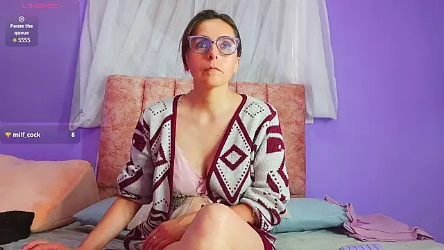 Ava Raye online show from 07.04.26