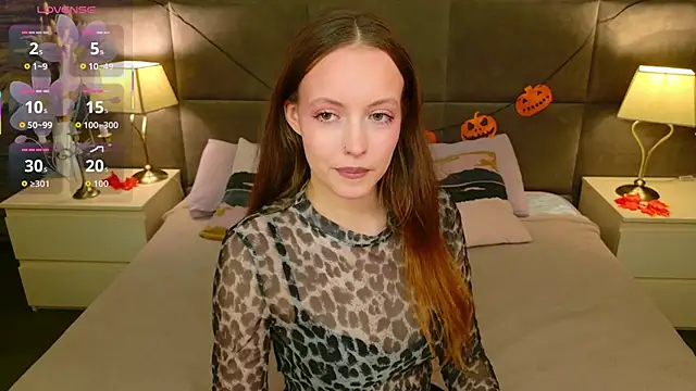 SallyPinkman online show from 10.17.25