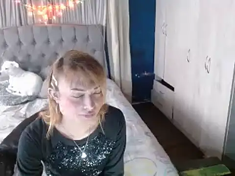 skarleth hot21 online show from 09.15.25