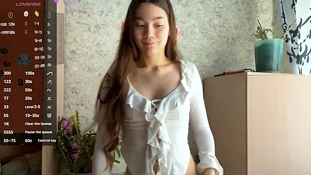 Cuteviola online show from 04.21.26