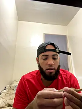 LeoPR00 online show from 10.08.25