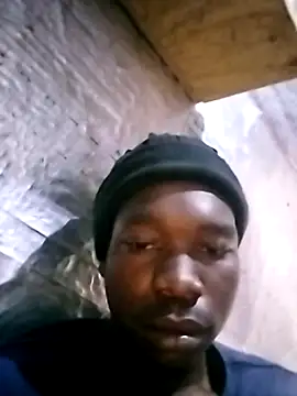 Snapshot of Msoon001 chatting on 10.30.25 Msoon001 online show from 10.30.25