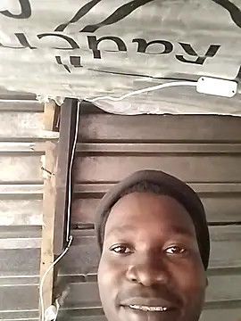 Snapshot of Msoon001 chatting on 11.06.25 Msoon001 online show from 11.06.25