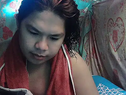 Huntrix2025 online show from 06.05.26