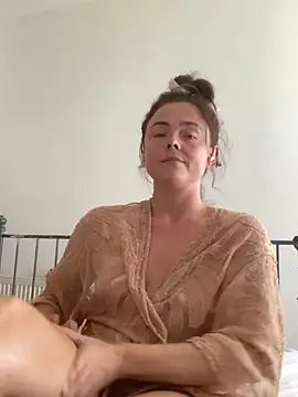 Snapshot of Mia_Winters chatting on 09.26.25 Mia Winters online show from 09.26.25