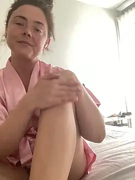 Snapshot of Mia_Winters chatting on 09.27.25 Mia Winters online show from 09.27.25