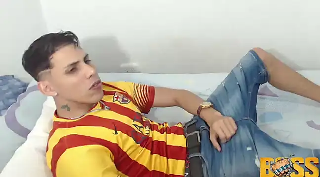 Snapshot of kingfm chatting on 01.12.25 kingfm online show from 01.12.25