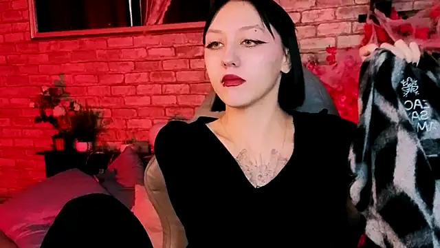 Snapshot of AdeliceLenoir chatting on 10.21.25 AdeliceLenoir online show from 10.21.25