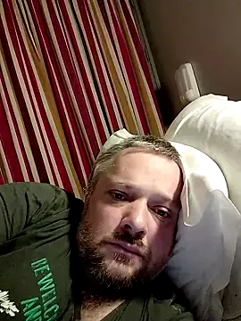 Snapshot of Yannor36 chatting on 10.12.25 Yannor36 online show from 10.12.25