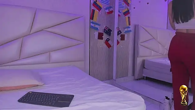 cloehill  online show from 07.14.26