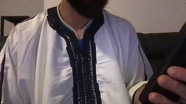 Snapshot of flambeur93 chatting on 11.28.25 flambeur93 online show from 11.28.25