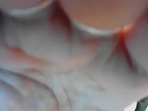 short girl  online show from 11.16.25