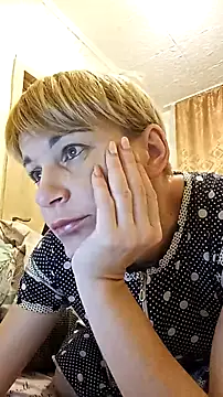 SweetKiss96 online show from 10.28.25