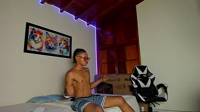 Snapshot of jordan_mm420 chatting on 11.15.25 jordan mm420 online show from 11.15.25