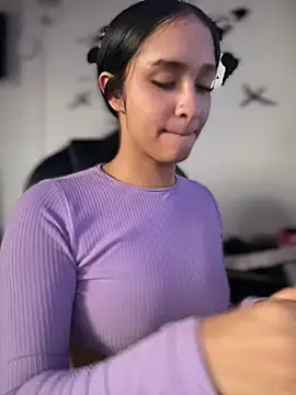Isabella-Teen online show from 05.03.26