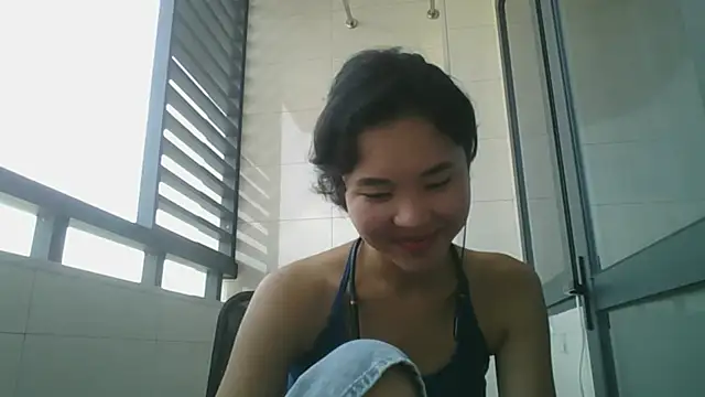 Snapshot of JennyCarpenter chatting on 10.05.25 JennyCarpenter online show from 10.05.25