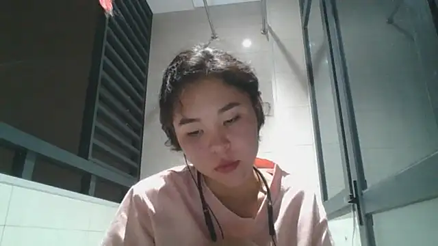 Snapshot of JennyCarpenter chatting on 10.13.25 JennyCarpenter online show from 10.13.25