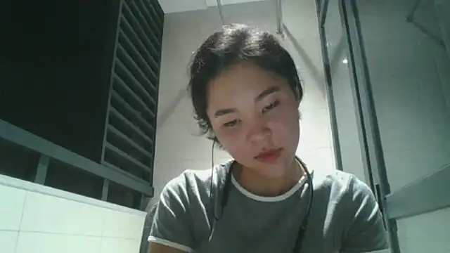 Snapshot of JennyCarpenter chatting on 10.15.25 JennyCarpenter online show from 10.15.25