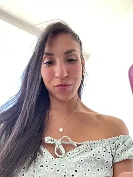 MaddyX   online show from 11.14.25