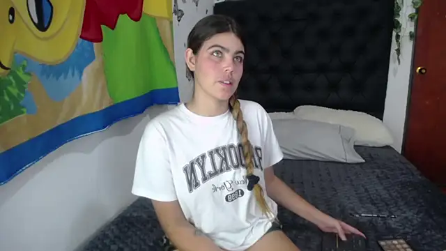 Snapshot of isabel_09 chatting on 01.14.26 isabel 09 online show from 01.14.26