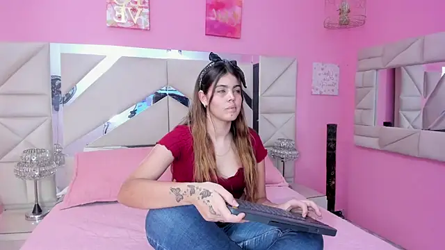 Snapshot of isabel_09 chatting on 03.04.26 isabel 09 online show from 03.04.26