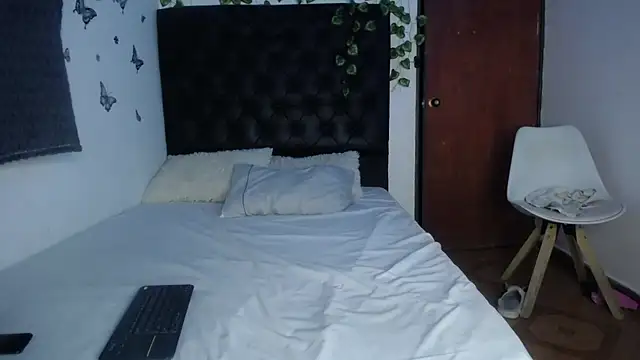 Snapshot of isabel_09 chatting on 03.07.26 isabel 09 online show from 03.07.26