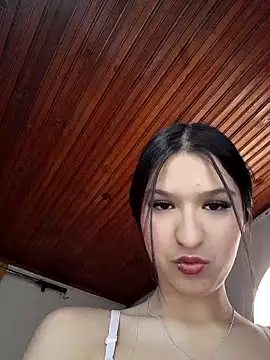 Snapshot of AggathaSanders_ chatting on 09.18.25 AggathaSanders  online show from 09.18.25