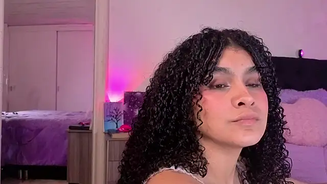 Snapshot of missvaneblake chatting on 07.28.26 missvaneblake online show from 07.28.26