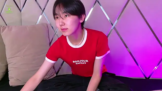 Snapshot of HeejinWang chatting on 09.23.25 HeejinWang online show from 09.23.25