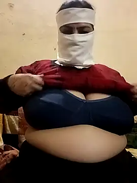 Love-890 online show from 10.28.25