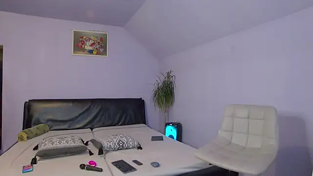 LustfulSin  online show from 11.04.25