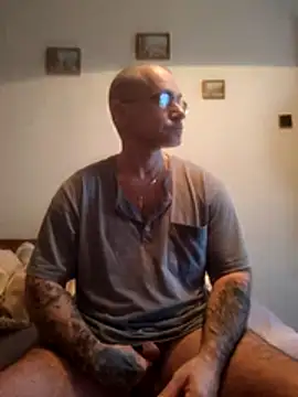 Snapshot of chcem1975 chatting on 01.12.26 chcem1975 online show from 01.12.26