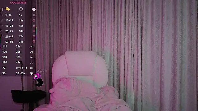 Snapshot of stephymoon_ chatting on 09.12.25 stephymoon  online show from 09.12.25