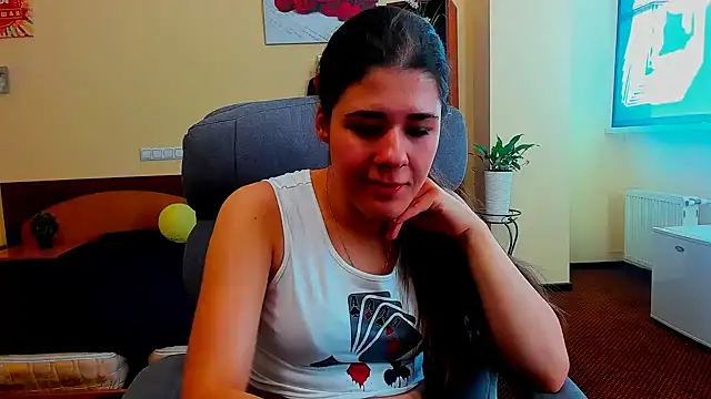 Joannia online show from 10.29.25