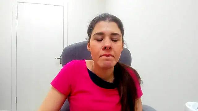 Snapshot of Joannia chatting on 02.07.26 Joannia online show from 02.07.26