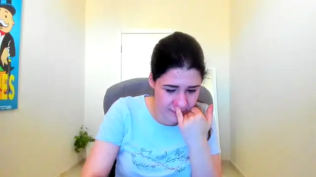 Snapshot of Joannia chatting on 03.03.26 Joannia online show from 03.03.26