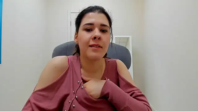 Snapshot of Joannia chatting on 03.10.26 Joannia online show from 03.10.26