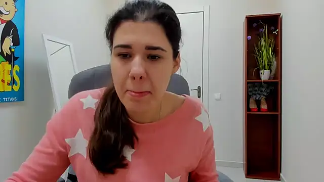 Snapshot of Joannia chatting on 03.19.26 Joannia online show from 03.19.26