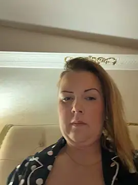 Piccolamonella29 online show from 03.06.26