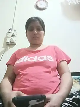 Snapshot of aliya-jaan71 chatting on 06.17.26 aliya-jaan71 online show from 06.17.26