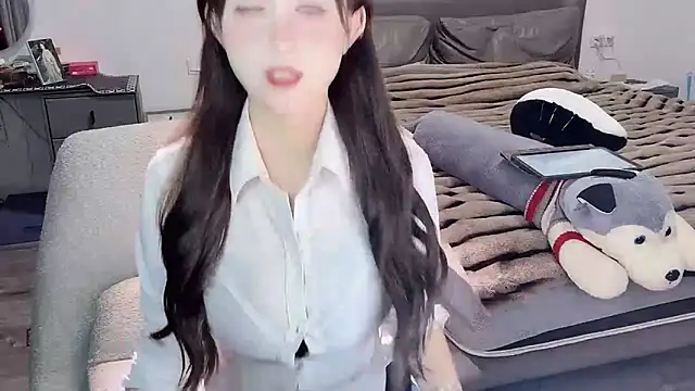 Snapshot of naiyaomeimei chatting on 09.30.25 naiyaomeimei online show from 09.30.25