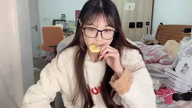 Akong11 online show from 12.19.25