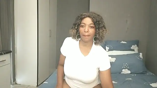 Lillyan N online show from 01.14.26