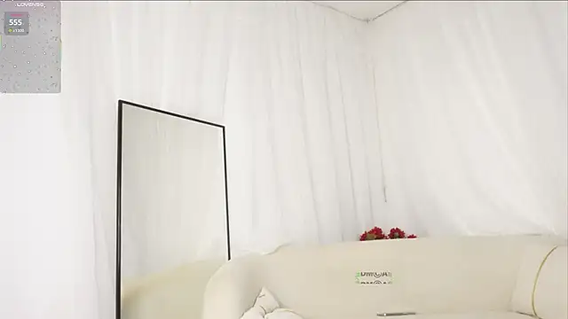 Snapshot of SUM___ chatting on 03.04.26 SUM online show from 03.04.26