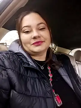 Snapshot of Flacara100 chatting on 10.26.25 Flacara100 online show from 10.26.25